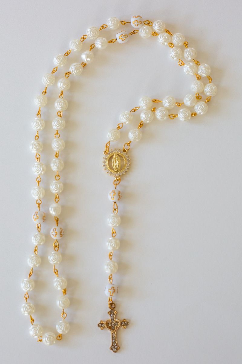 Guadalupe Devotion Rosary – White Blooms